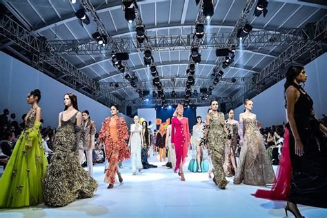  The Jakarta Fashion Week: Unveiling Indonesia's Creative Tapestry through Valiram's Vision